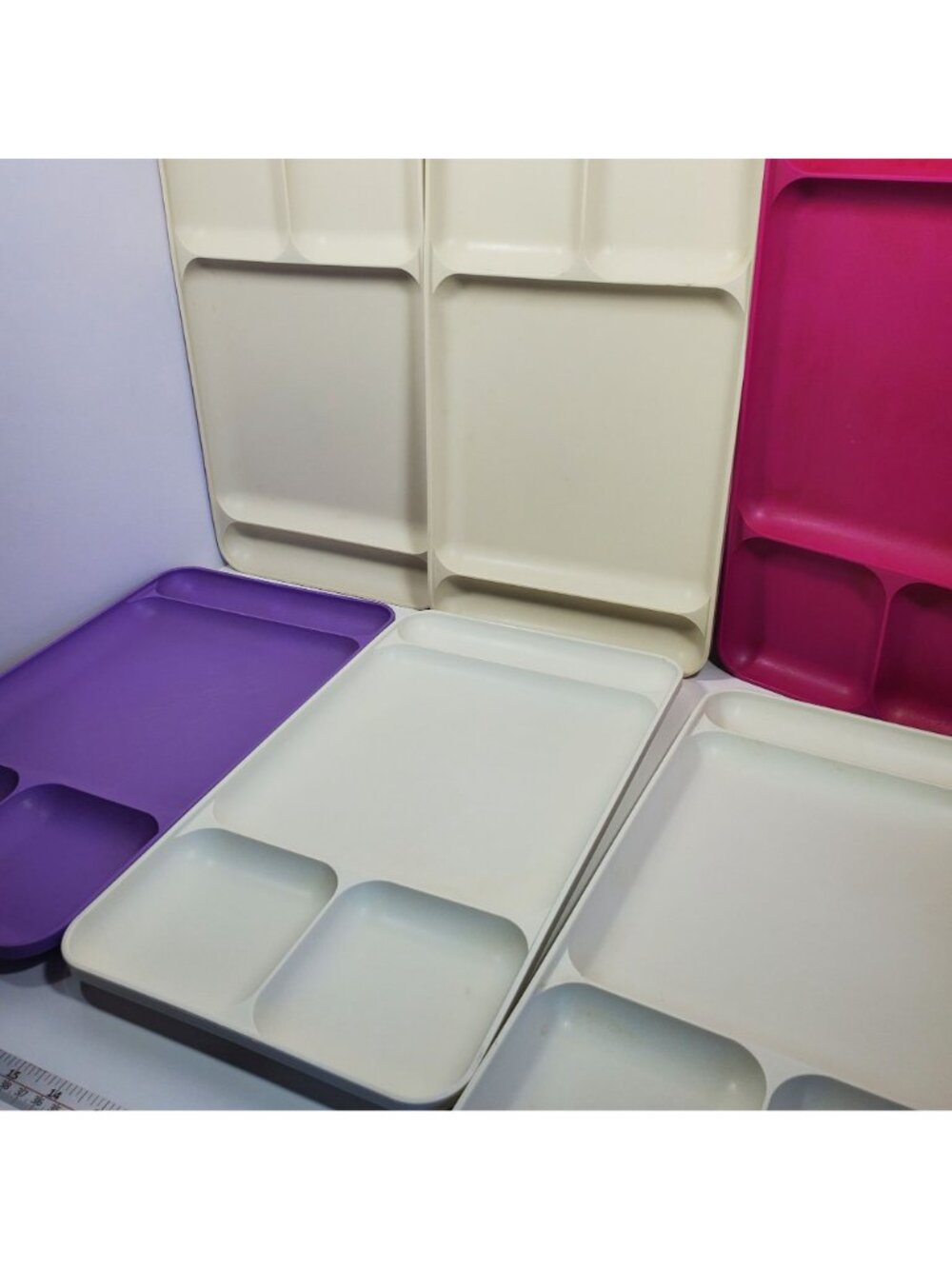 Tupperware Lunch Trays 10 Divided Dinner Camping Blue Cream Purple 1535 Vintage - Picture 6 of 11